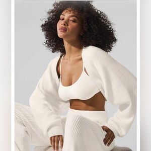 ALO Yoga Snuggle Up Sweater Shawl Shrug One Size Ivory